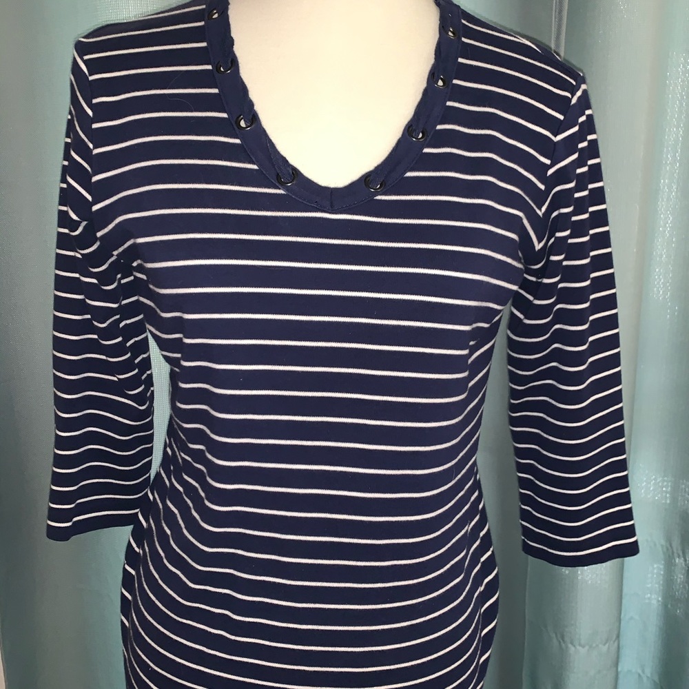 Liz Claiborne Beautiful sporty stripped blouse